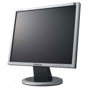 Monitor Second Hand SAMSUNG SyncMaster 740N, 17 Inch LCD, 1280 x 1024, VGA Monitoare Second Hand
