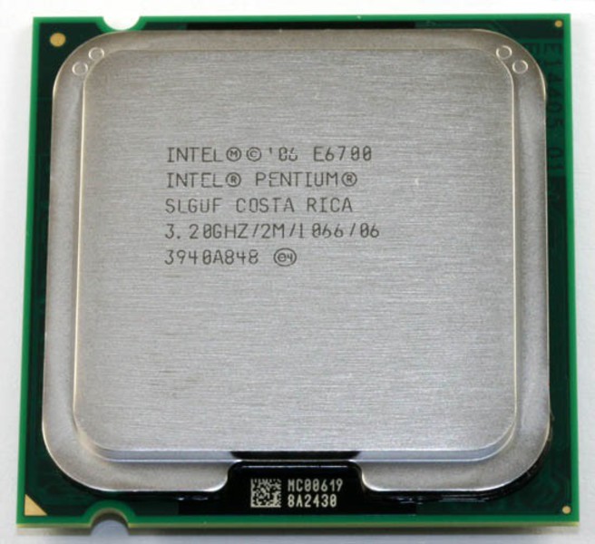Procesor intel pentium dual core e6700, 3.2ghz, 2mb cache, 1066 mhz fsb
